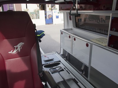 ambulances05